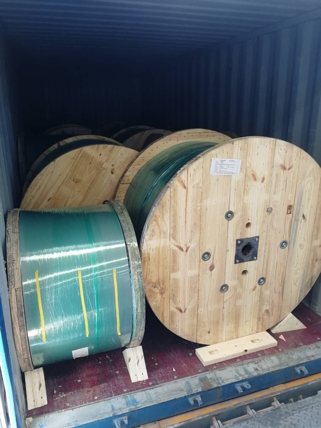 青纜科技出口發箱逆勢增長(圖2) 青纜科技出口發箱逆勢增長(圖2)